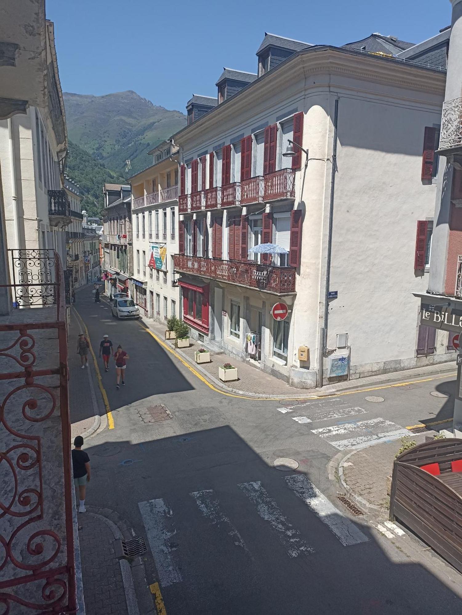 Agreable Appartement 4 Personnes Cauterets Buitenkant foto